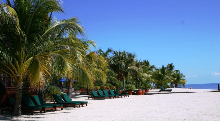 Perfect-Beach placencia belize