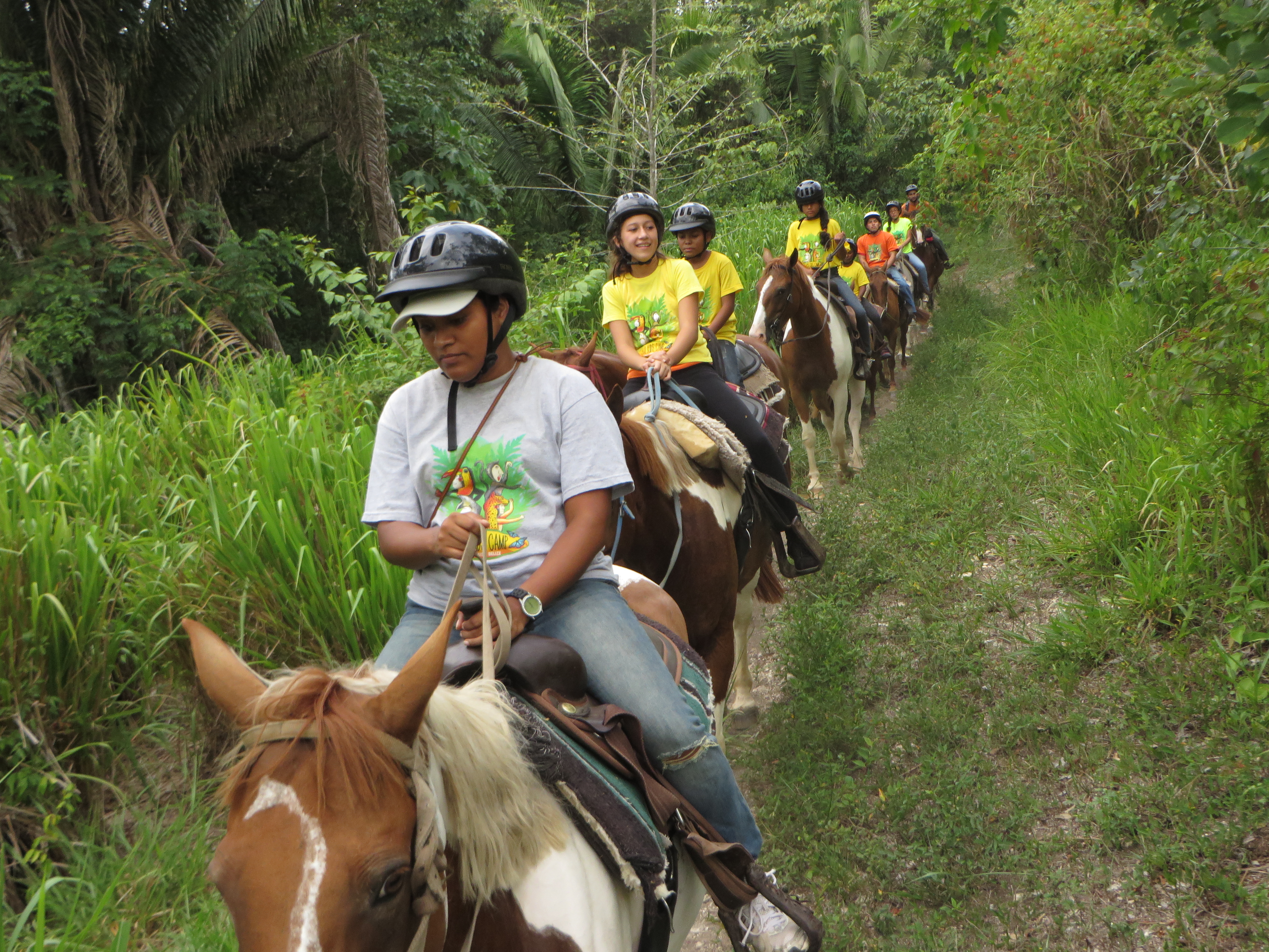 Kids-Horseback-riding-2014