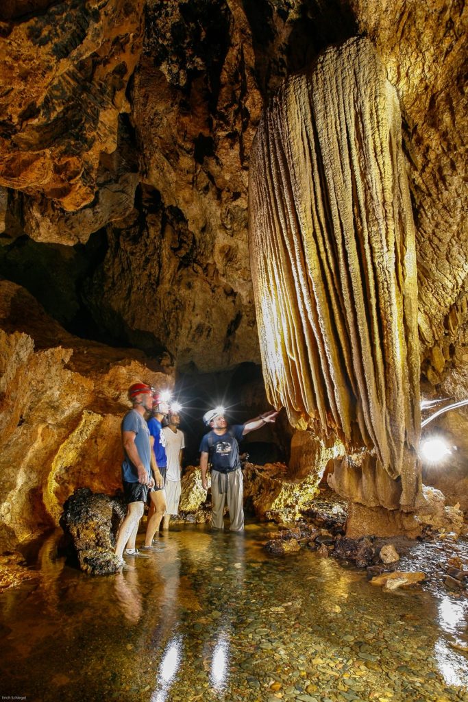 ATM-Cave-Belize 