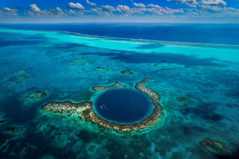 Great-Blue-Hole