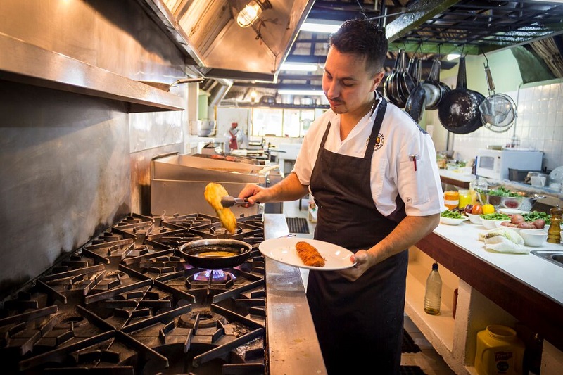 Chef-Mario-prepares- authentic-Belizean-Recipes 
