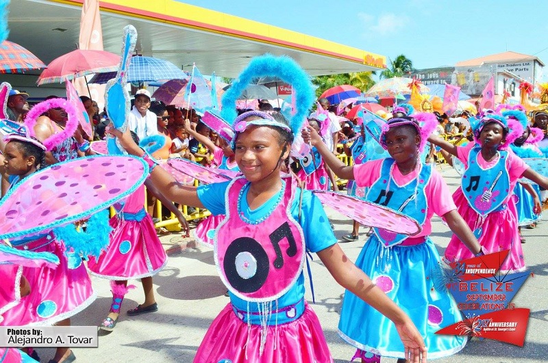kids-belize-carnival-road-march-2015