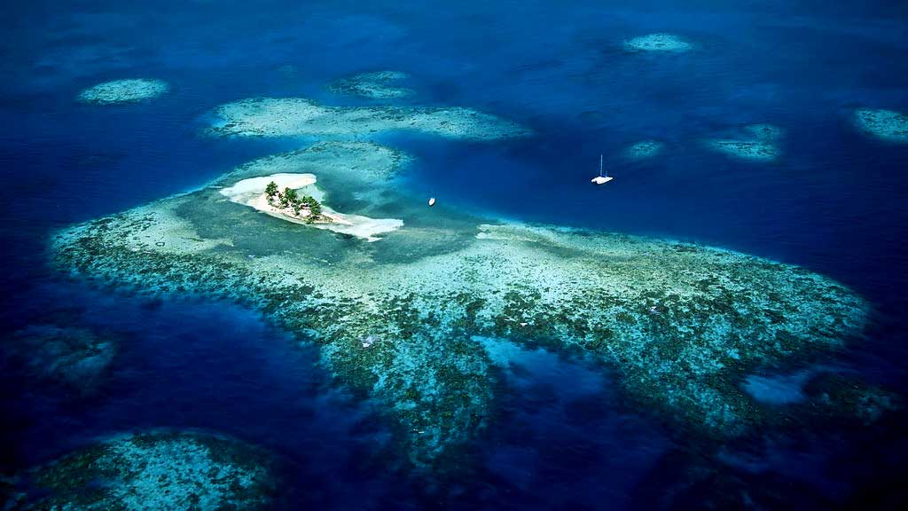 belize_islands_goffs_caye_travel_guide