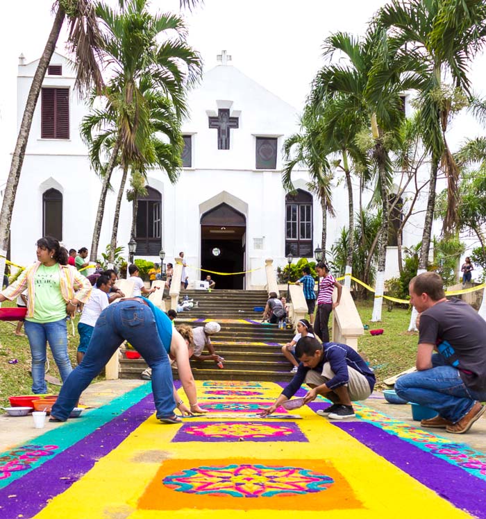 easter-in-belize-alfombras-in-benque-viejo-del-carmen-2