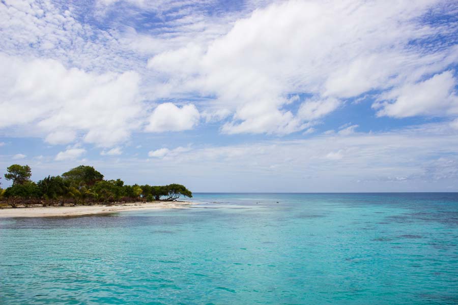 visiting_belize_travel_guide_turquoise-waters