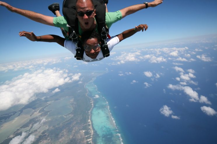 belize-sky-diving