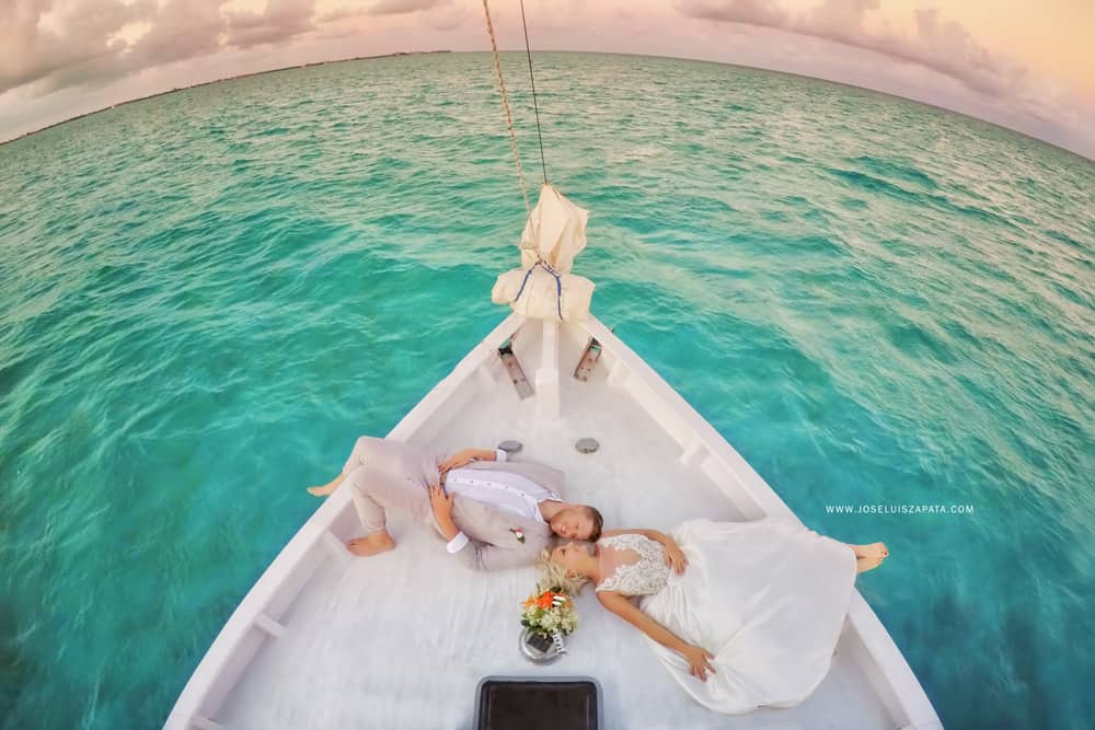 destination weddings belize sailboats ambergris caye