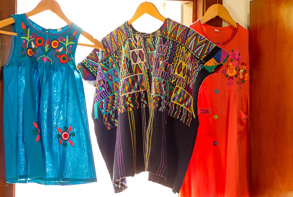 gift shop artesan clothing at chaa creek belize resort