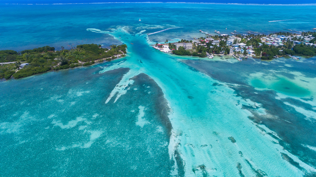 belize islands caye caulker the split chaa creek
