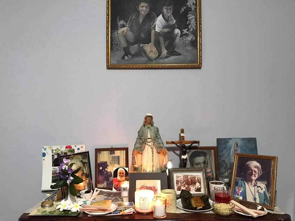 mestizo traditional altar day of the dead belize 