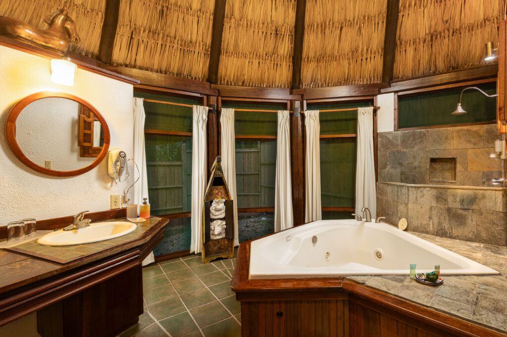 garden jacuzzi